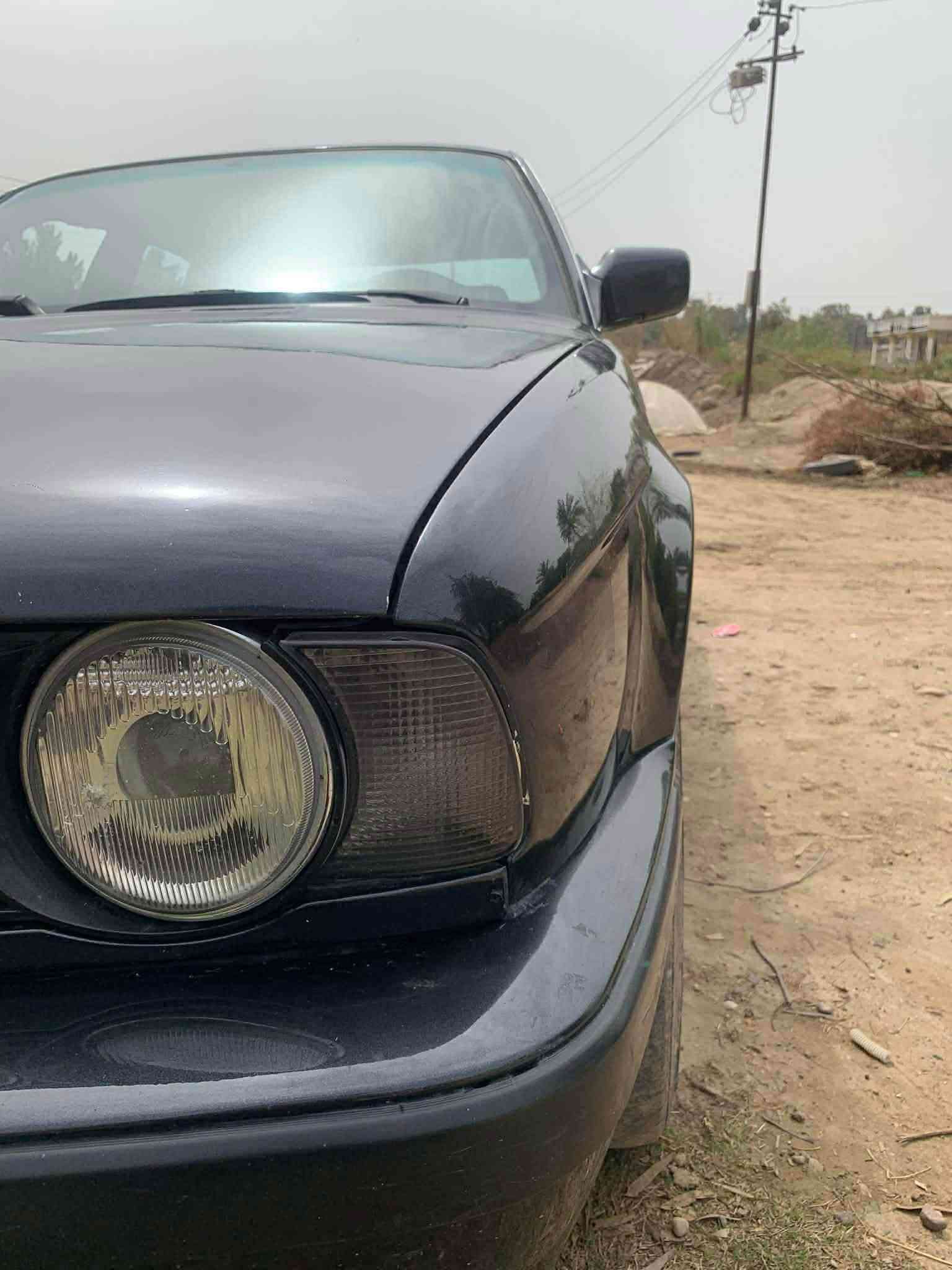 السلام عليكم.
Bmw525
محرك مفتوح
صدر امامي خلفي
محرك حاويه 
ضفيره وكهرائيات تخبل
بسمي تحويل ثاني يوم
السعر52وبي مجال
بغداد***********
