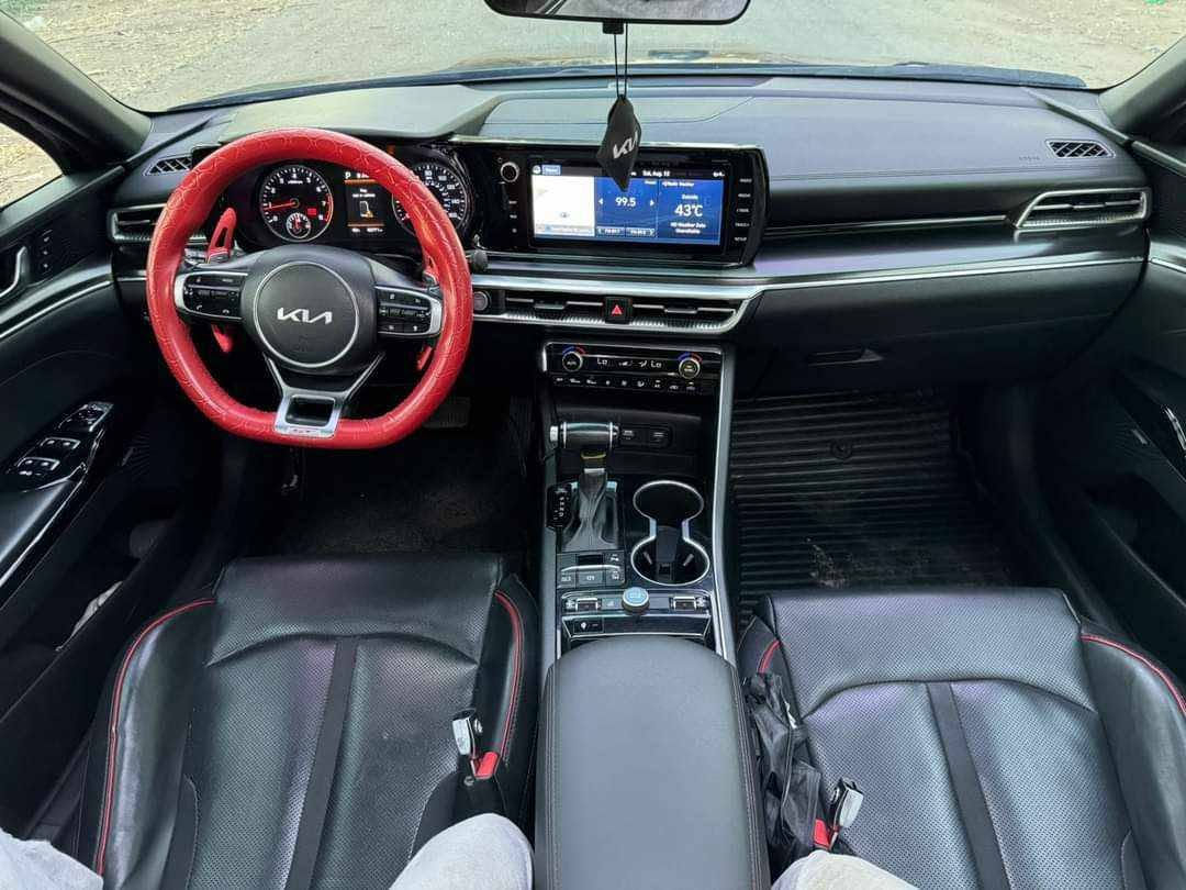 K5 gt موديل 2022 رقمها اربيل فول مواصفات اعلى مواصفات بال gt حادثها سرقة الجاملغ والبنيد وبيها كم مكان تقليم كارت السيارة جاهزة من كلشي ماشية ٦٢الف ميل مكانها الموصل سعرها ١٩٥ وبيها مجال 
***********
***********

