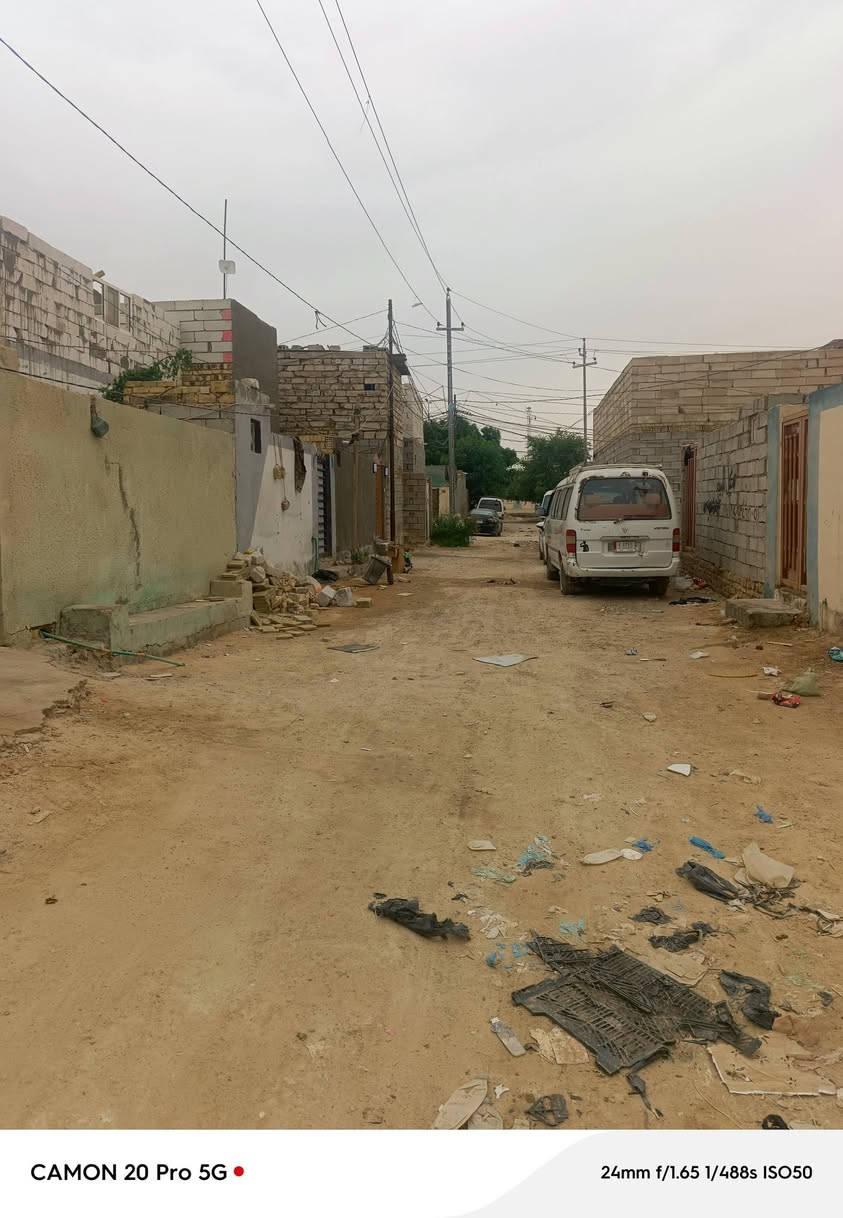 عرصه • ٢٠٠م • قرب المطار