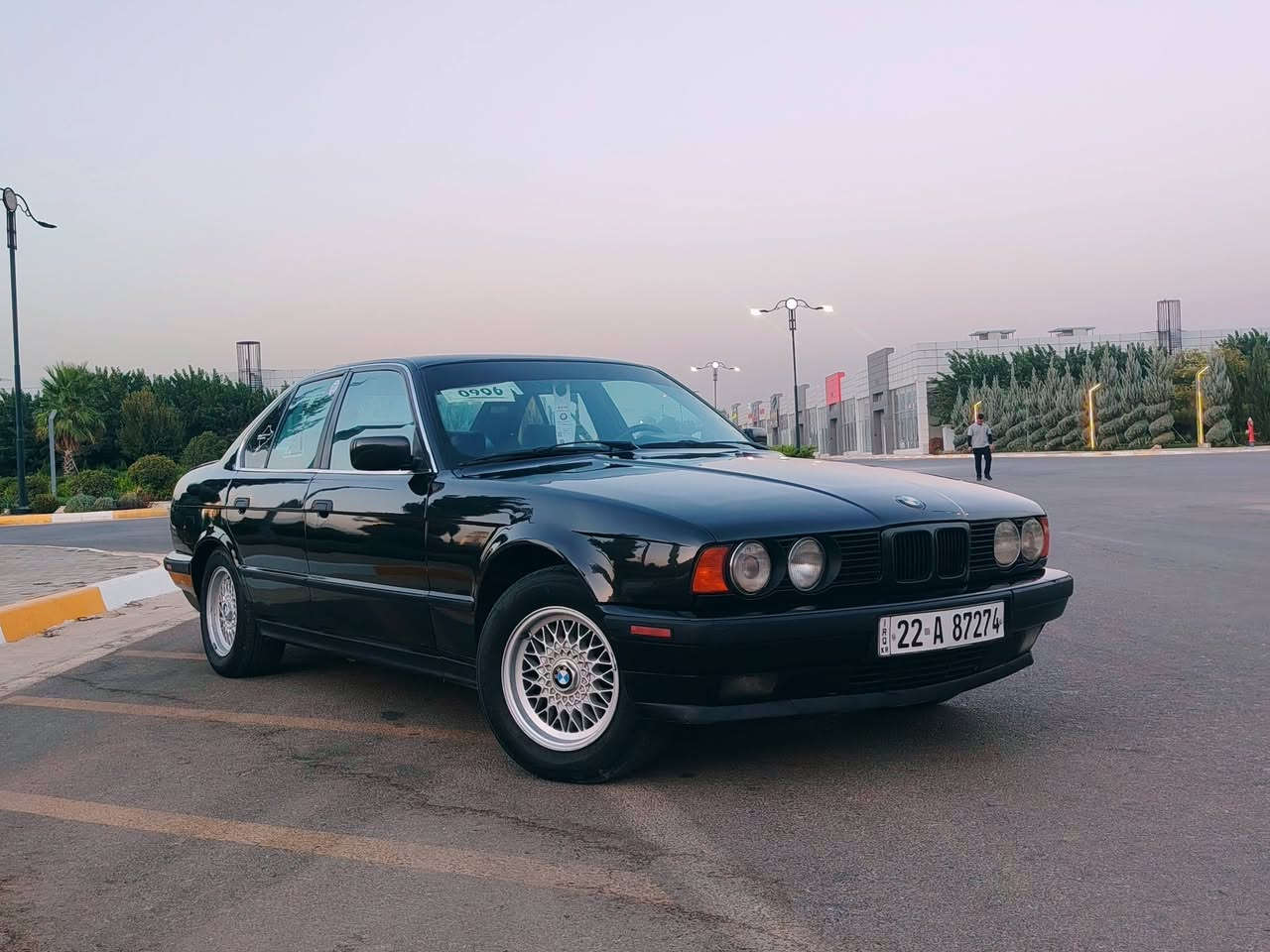 سلام عليكم
بي ام للبيع موديل 1991
525 كبس 
كير اوتماتيك 
سنوية جديدة رقم دولي 
شرط تحويل وكالة سياره مابي نواقص ٢٥٠
4 جامات كهربائي 
نظام ABS 
4 تايرات جديد 
تبريد ويا سلف    
السياره بدون حوادث كله عل وضع شركه 
كهربايات كله شغال 
العنوان سليمانية
السعر 54
رقم ***********
***********
