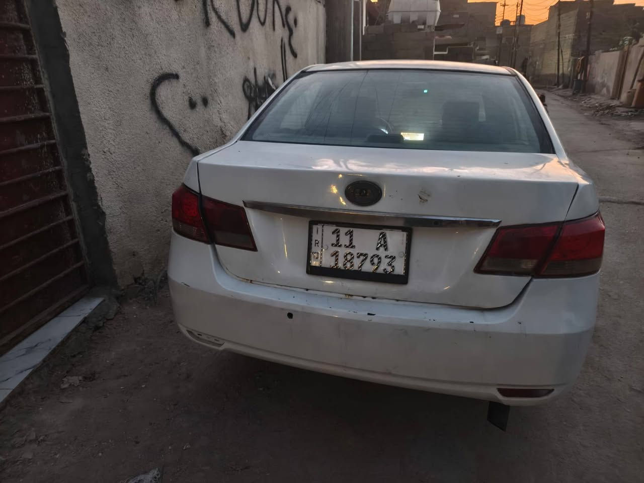 بيوايدي موديل 2016 جي 3بيه طخان ومعدله ع بارد رقم بغداد بسمي توني حولته السعر 48العنو ان بغداد مدينه الصدر تبريد عاطل كهربائيات كله شغال رقم الهاتف بي وتساب ***********
