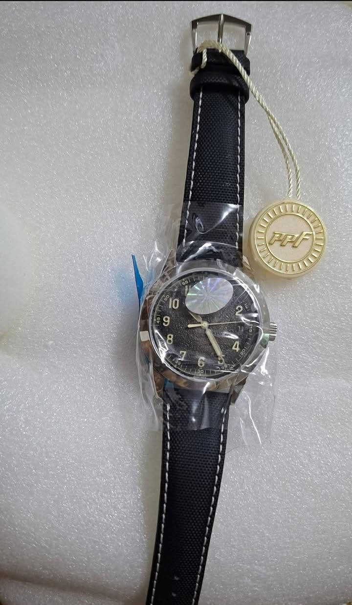 السلام عليكم ساعه باتيك فيليب اتوماتيك افضل كوالتي الساعه من مصنع PPF افضل مصنع سوبر كلون الي مايعرف بيهن خلي يبحث عليها الساعه جاي تنباع ب550 دولار وانته صاعد سعر الساعه 350 $  رقم الهاتف ***********
