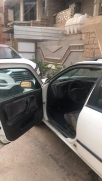 نيسان بريميرا موديل ٢٠٠٠ السياره شغاله  لكن هل فتره انتركت رقم انبار ب...