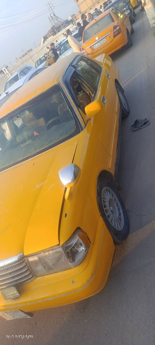 ‏السلام عليكم ارنب للبيع مديل 2000 محركه 2 ونص ففتي بي خيط تبخير محتاج  ومستعجل عله بيعته سعره 30 وبي مجال للشراي مكاني ناصريه مركز منطقت الشموخ الرقم /***********

نص مكتوب في الصور:
- 17:06 2026/09/25
- ١٧:٠٦ ٢٠٢٦/٠٩/٢٥
- 17:06 ٢٠٢٦/٠٩/٢٥