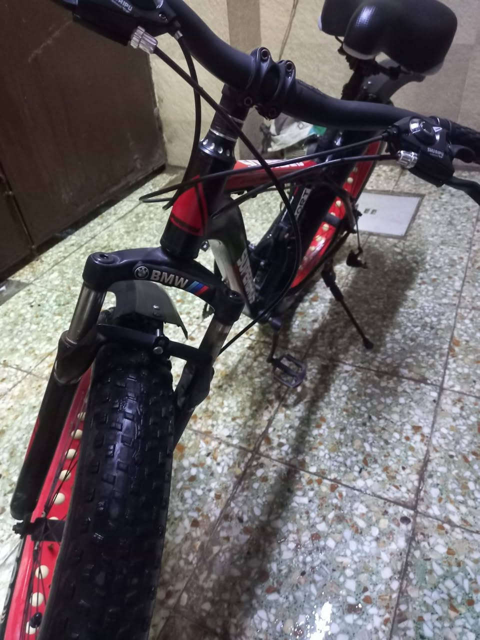 سلام عليكم باسكل للبيع سعره 200 و بي مجال حجمه 26  نضيف كلش رقم ***********
