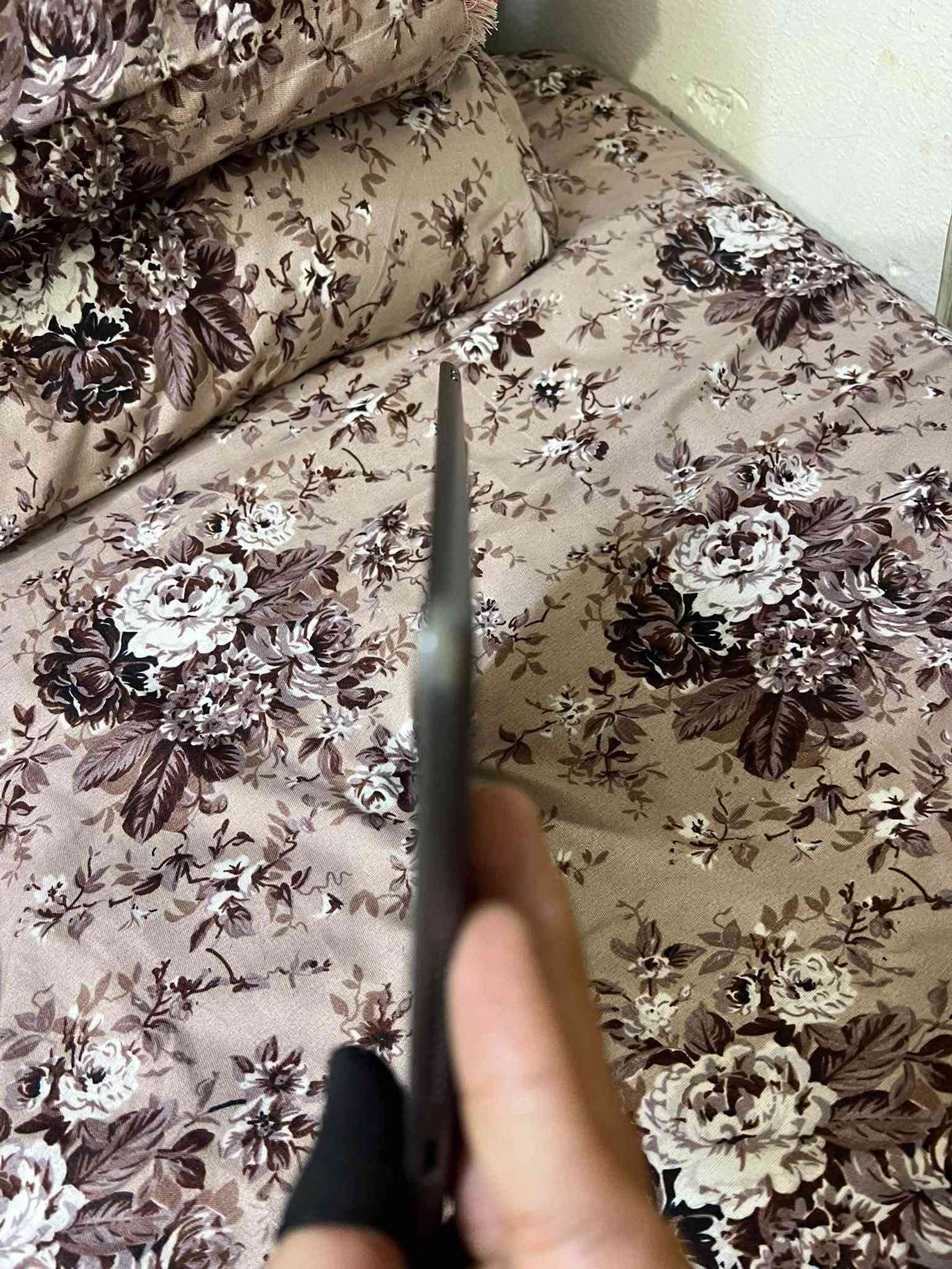 ايباد 9 • جديد • بطاريته زينه