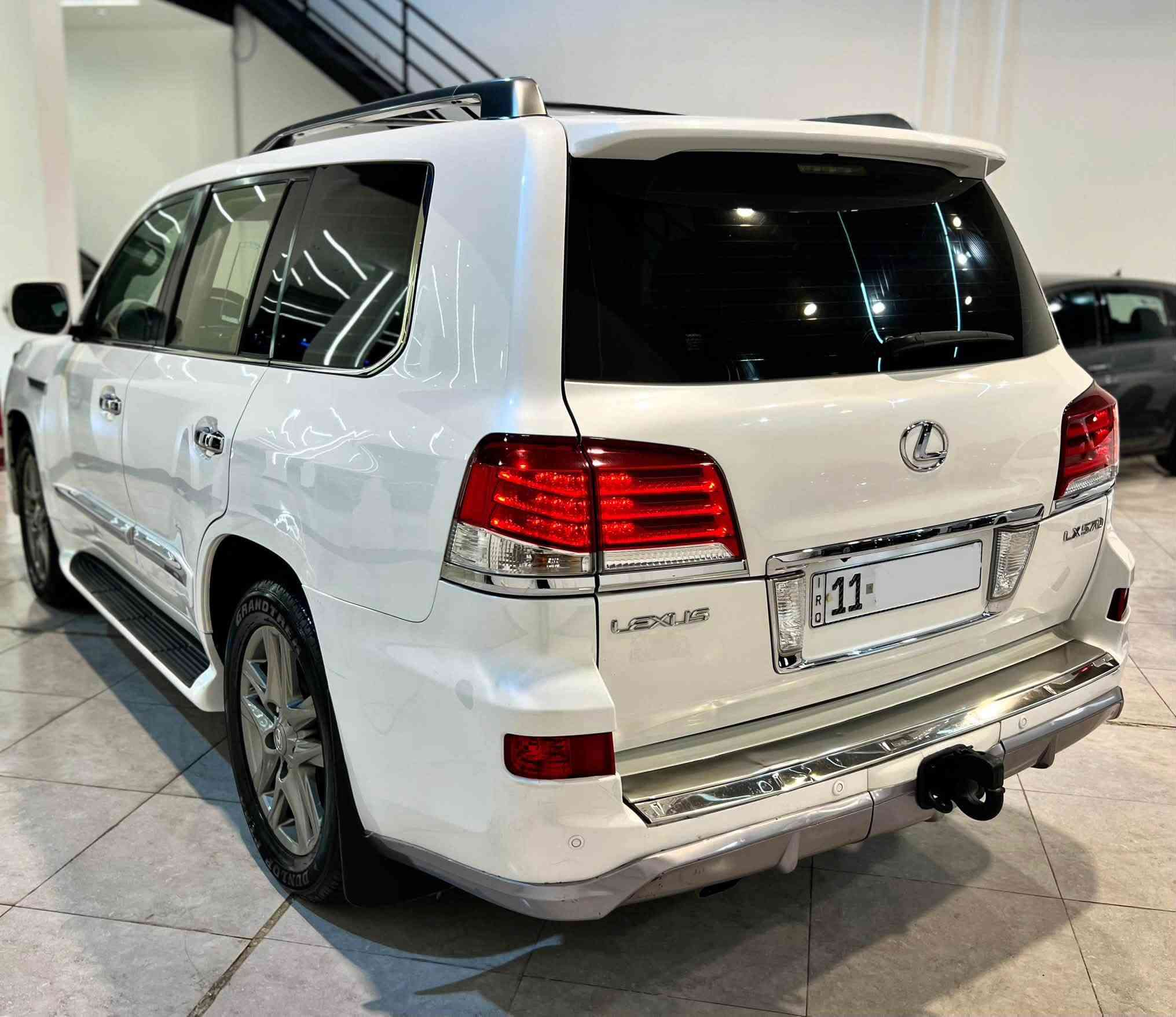 السعر مناسب 298 ورقة
للبيع | لكزس LX570 💎

موديل 2013 | خليجي | بريم أصل بية باب صدر صبغ 
كير محرك شرط مامفتوح اي نقص مابية 

🔥 محرك 5700 V8
📍 رقم بغداد الجديد | تحويل مباشر 

#السعر مناسب وبي مجال 

✨ مواصفات فول:
• بصمة تشغيل
• سلايد روف
• جكات هيدروليك
• مقاعد كهربائية
• تبريد وتدفئة للمقاعد الأمامية
• مقاعد خلفية كهربائية + تبريد
• ستيرن كهربائي
• شاشات خلفية
• AUTO START / STOP
• تحكم مناخ 4 مناطق
• دفع رباعي 4WD
• إشارات بالمرايا
• مرايا كهربائية + شفط
• Blind Spot — نظام النقطة العمياء
• لايت عدسة زينون عالي وواطي
• إنارة LED أمامية وخلفية

للاتصال ***********
