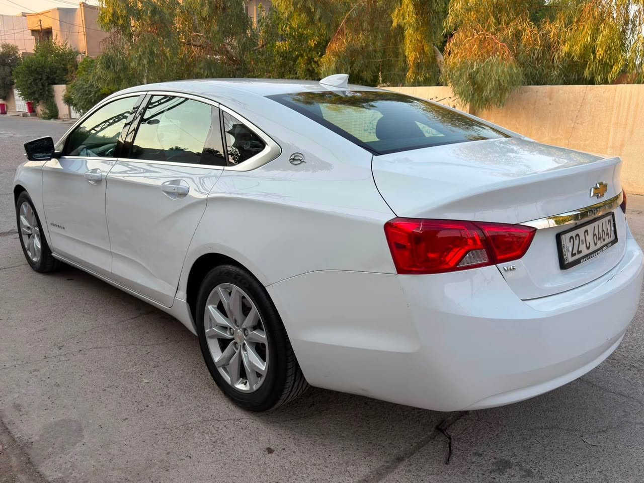 شوفرليت أمبالا وارد أمريكي لون أبيظ  ثلجي مواصفات LT محرك 6 سلندر V6 VVT 3.5 مواصفات ألسيارة معروفة 
تشغيل بصمة
شغال عن بعد
بيبان بصمة
هندبريك بصمة
دشبول قاصة
كشنات كهربأئي
ويل كروم 18
تحديد سرعه شغال
تبريد قطعتين
سيارة ماشي 120 mil
ظرر السيارة قطعه واحد جاملغ سايق امامي
سيارة جاهزة من كول نواحي كهربايات تايرات تخم جديد شادين تبريد ثلج سيارة سنوية جديد لحد 2018 دفتر بانزين بيها سيارة شرط تحويل
مكان السيارة كركوك سعرالبيع (110$)بي مجال
***********
*********** كركوك, العراق
