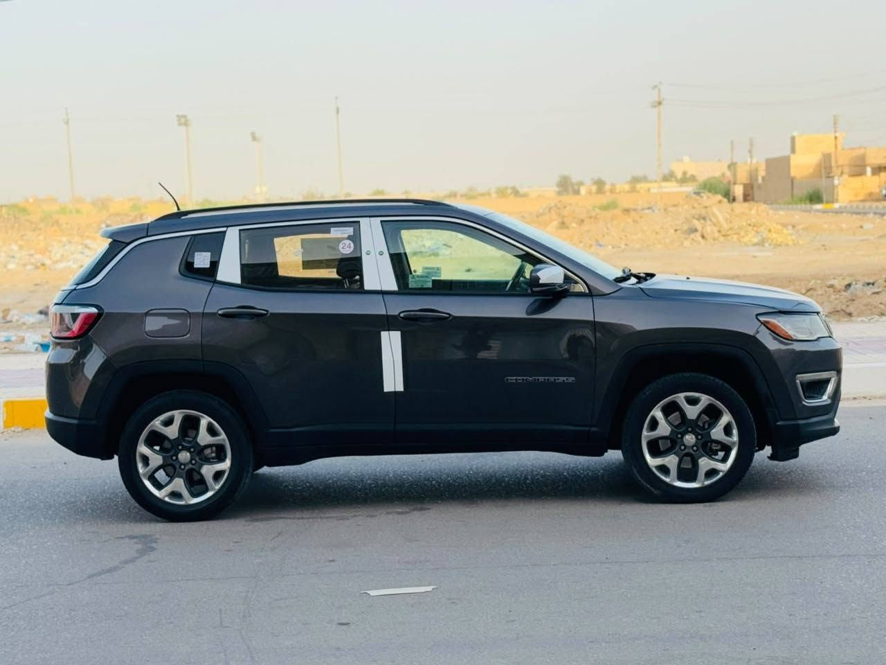السلام عليكم
كمبارص 2019 رقم بغداد  دولي بسمي
وارد أمريكي ضررها جاملق وبنيد بدون ضرر داخلي فقط والباقي كفاله عامه
مكينه 2400 على وضع الشريكه
السياره كير مكينه تبريد حداده كله على وضع الشريكه اي نقص مابيها وشرط احلا من صوره
العنوان البصره
السعر 117
رقم *********** البصرة, العراق

