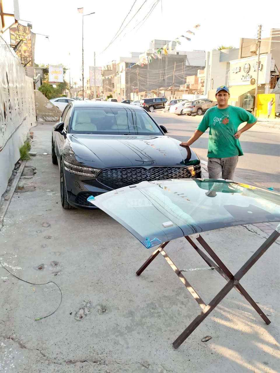 -يتوفر زجاج السيارت الحديث والقديم
-بأسعار جيده تبديل الزجاج الامامي الكافه انواع السيارات 
-تبديل الزجاج المضلل البيبان والخلفيه 
-ازاله التضليل من الزجاج الامامي والابوب
-تنضيف مكان الزجاج بعد ازالته  
-ويتوفر زجاج اصلي الكافه انوع السيارات 
-ويتوفر زجاج درجة اولى مع ضمان جوده العمل والزجاجه -فتره الضمان 3️⃣سنوات 
مع احسن انوع السلكون 
-يتوفر جميع انواع السلايتات لجميع انواع السيارات
-ويتوفر زجاج درجه ثانيه ضمان فقط جوده العمل وليس -الزجاجه 
-وكل هاذه عدنه شد موقعي داخل بغداد فقط ضايج من -الزدحام ماعندك مجال تجي احنى نجيك بكل مكان ابغداد 
-وتشوف الشغل اذا ميعجبك ربع متنطي والجامه هديه من -عدنه الك 
-موقعنا شارع شيخ عمر قرب مقبره الغزالي 
-للاستفسار اكثر اتصل بنا او مراسله ع واتس اب***********ابوفهد
