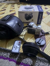 سوني DSC-H7 • كارل زايس • ١٥x زوم بصري