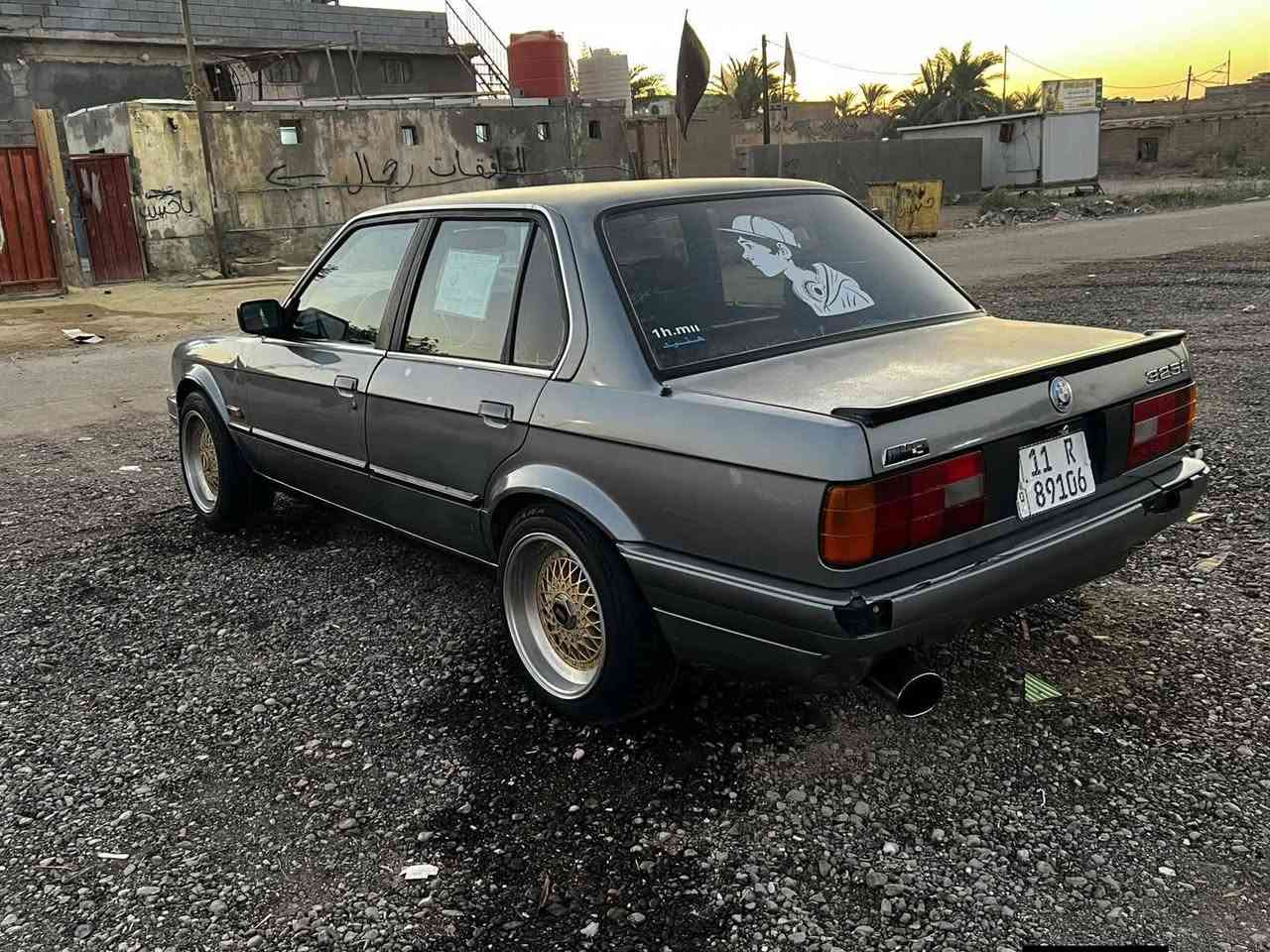 بي ام زعره حجم325i المرغوب مديل 1991رقم بغداد الدولي تحويل ثاني يوم سنويه 2031هزه جديده طخم تاير حداده كله جديد شاشه كير عادي كزوز رياضي محرك مفتوح 6سلندر توني شاده طخم ويل تبريد كامل وكلشي شغال بس ربط البوري من بدلت محرك ما ربطوه لايت زنون السعر 35وبيها مجال المكان بصره الدير ***********
