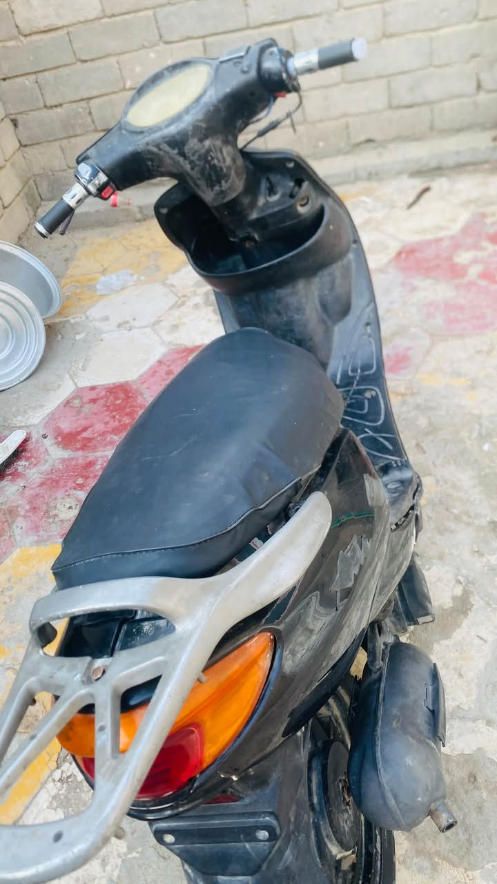 لكزز • باتري • نص عمر