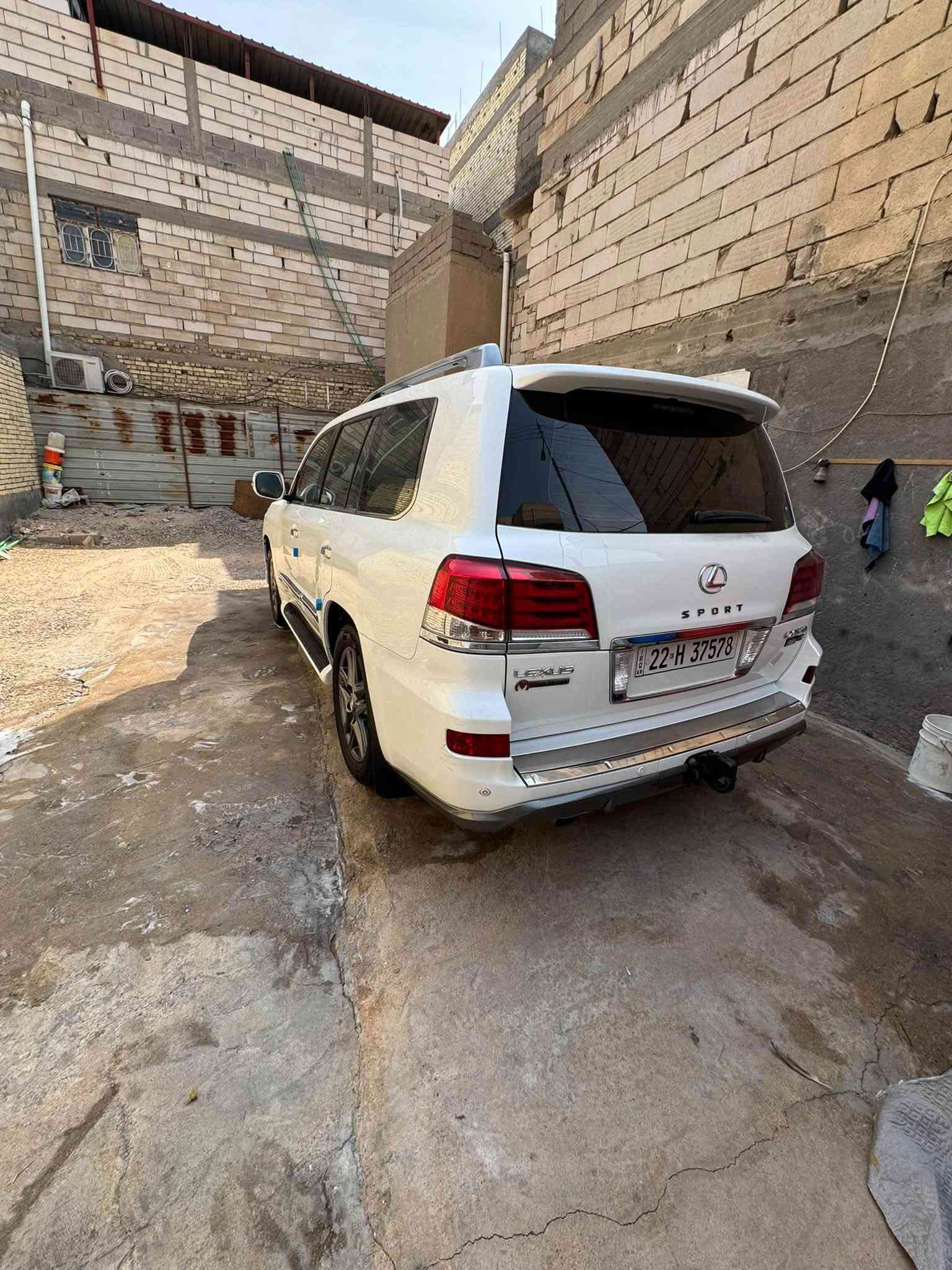 لكزس LX570 بريـم • ٢٠١٥ • ١٢٣ الف كم