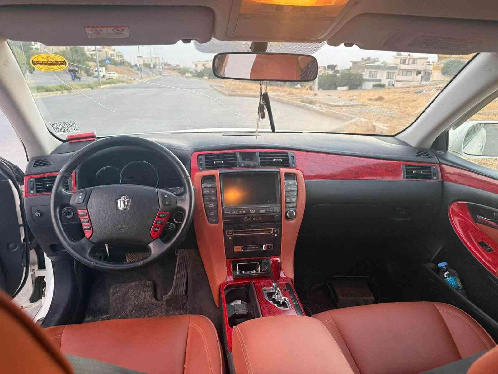 شاهینە سپۆرت ٢٠٠٥ مووس مووس مەکینە ١٨٢ گێڕو مەکینەو کارەبای و تەقەو ڕەقە بەشەرت ٣ دووگمە کوشن جلد ناو قەیسی ناوی هەتابڵی جوانە بەس شوین موسەکانی بۆیاخە مەکینەی برخوی نەکراوەتەوە 
کامل مەسرەف کراوە کۆدو پلێتی بۆ وەرگیراوە 
سەیارەکە ماڵی دۆستە شوین سلێمانی سعری٦٨گەڵاو 
مەجالێکی زۆر کەم ز.م *********** Singapore
