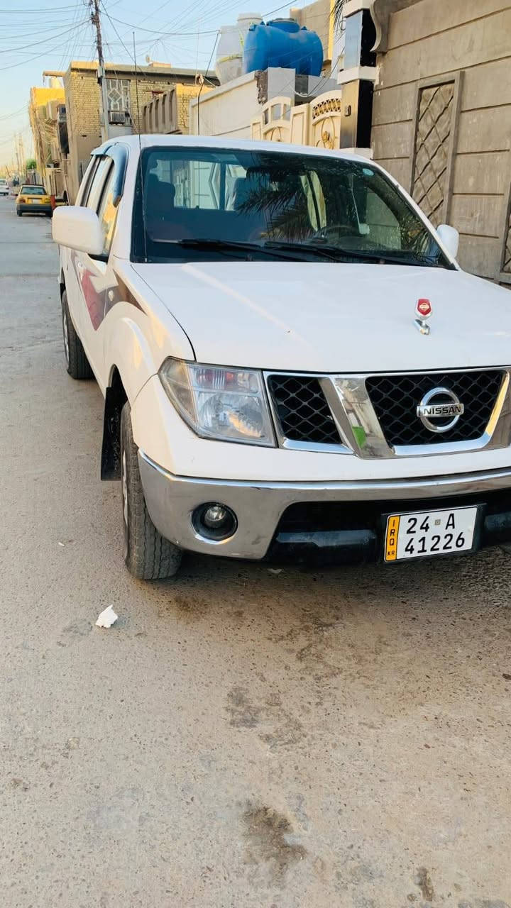 نيفاره للبيع ٢٠١٢كير محرك مكفولات بيه بارد باب سايق رقم انكليزي دهوك السعر ٩٥بيه مجال شي قليل ***********
