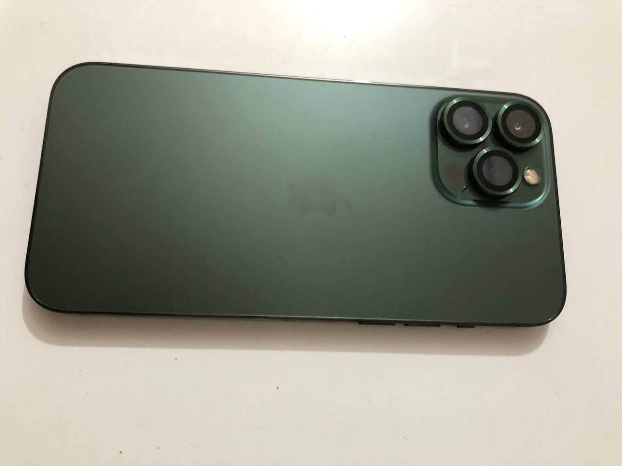سلام عليكم ايفون 13 pro max  للبيع للاستفسار الاتصال ***********

نص مكتوب في الصور:
- 95 1:27 حول < iPhone (2) الاسم < 26.3.1 إصدار iOS iPhone 13 Pro Max اسم الطراز NNCF3LL/A رقم الطراز W3QMXVWJ6W الرقم التسلسلي انتهت صلاحية التغطية 0 الأغاني 526 الفيديوهات 2,857 الصور 26 التطبيقات 256 غ.ب. السعة 106.65 غ.ب. متوفرة 2C:76:00:39:7C:4D عنوان Wi-Fi