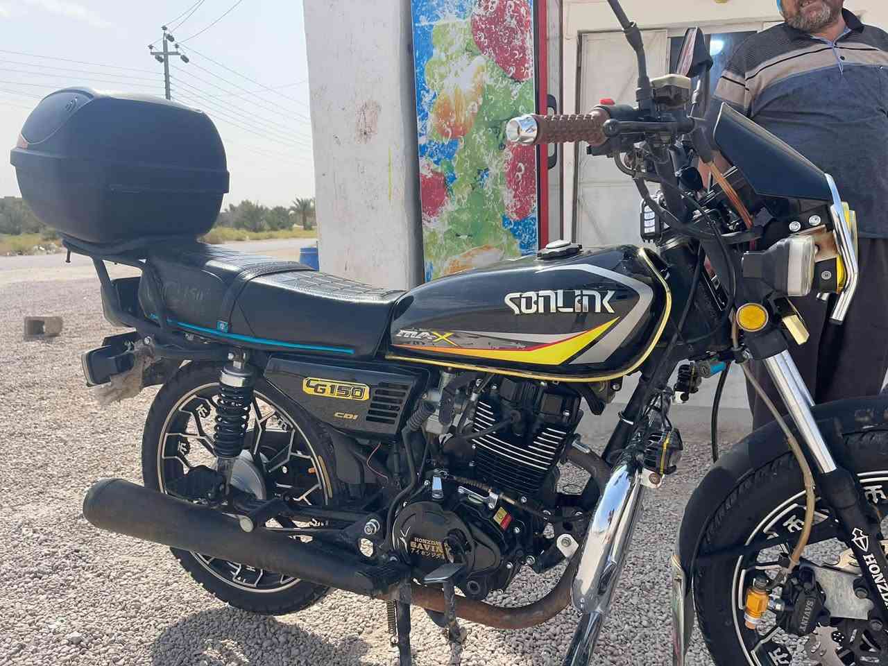 للبيع: دراجة Sonlink CG150 MAX(سونك)بحالة ممتازة
حجم المحرك: 150  دراجه نضافه 💯
بصمه تشغيل عن بعد كلشي بي بعده شركه السعر ٩٠٠ وبي مجال للطيبين 📍الرمادي زنكوره القريه العصريه للاستفسار 📞***********
:
