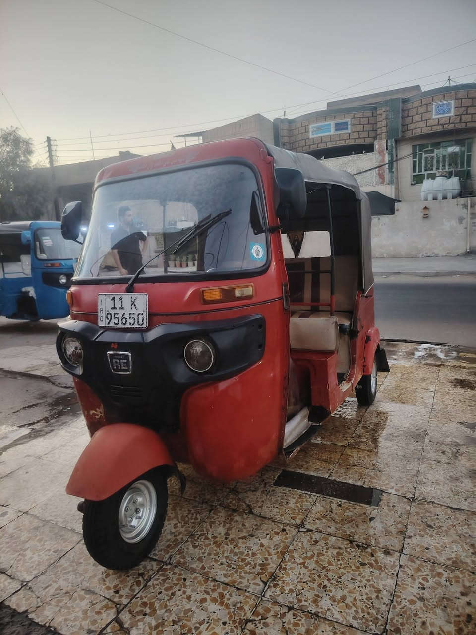 سلام عليكم تكتك للبيع مديل ٢٠١٧
بيهه خياس بالصفحه وضربه بلغد ما معمرات مكينه شرك عام مكفوله كهربائيات كلهه شغاله مكينه قبل شهر مجفت كله جديد تحويل ثاني يوم مكاني الشعب السعر ٤٨٠٠
***********
