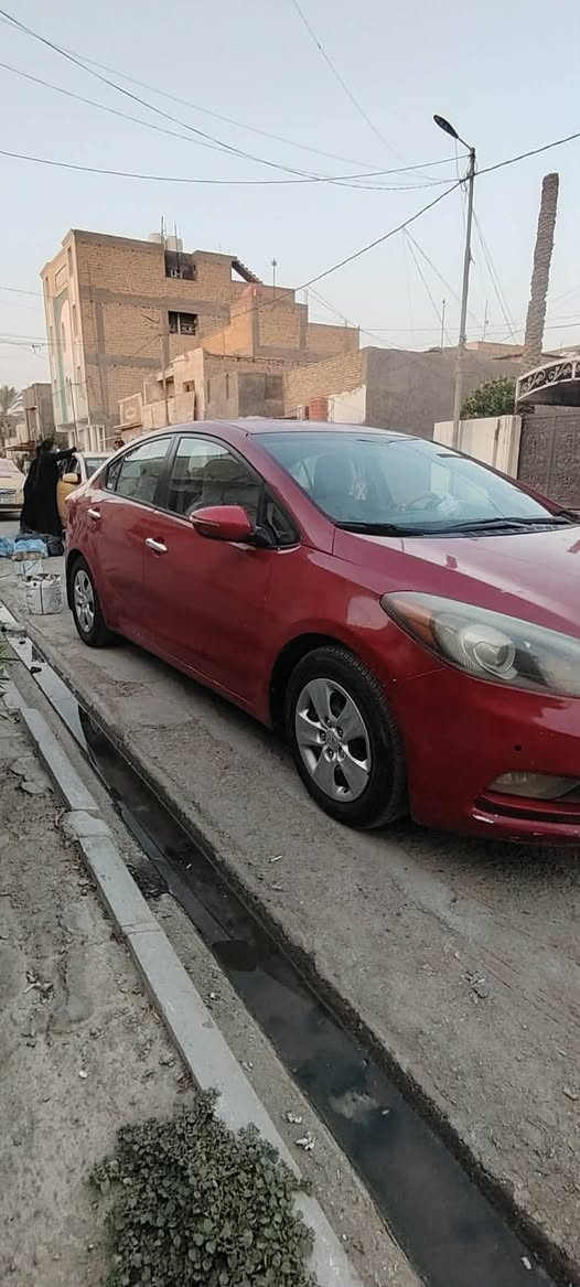 السلام عليكم كيا فورتي موديل ١٦ رقم ذي رقم ألماني جديد سنوية لحد ٢٨ الضرر فقط باب السائق سرقة بأسمى السعر ١١٠  مركز المدينة السماوةللاستفسار الاتصال على الرقم ***********
