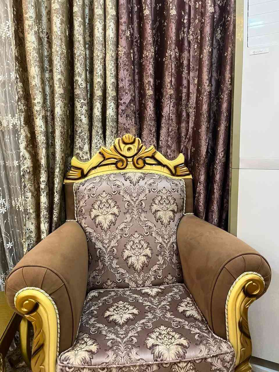 تخم تكمه للبيع عشر مقاعد السعر 400العنوان بغداد
***********
