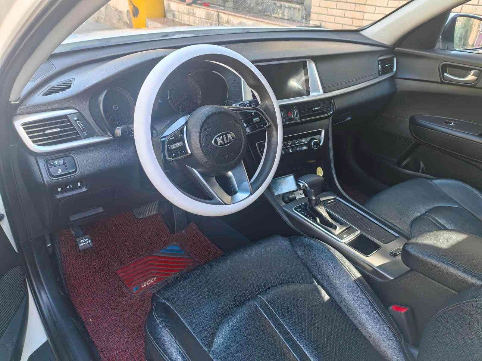 كيا K5 كوري موديل 2022 أربيل باسم شركه
سياره كفاله عامه ضربه وً صبغ وفتح و تبديل 
فقط باردات ثنين

مكينه 2000 بانزين 
شاشه و كاميرا 
اشاره بلمرايه
ورادار بلمرايه
ويلكب خليجي وطخم تايرات 
سياره جاهزه وجديده 
سعر 170 $
*********** البصرة, العراق

