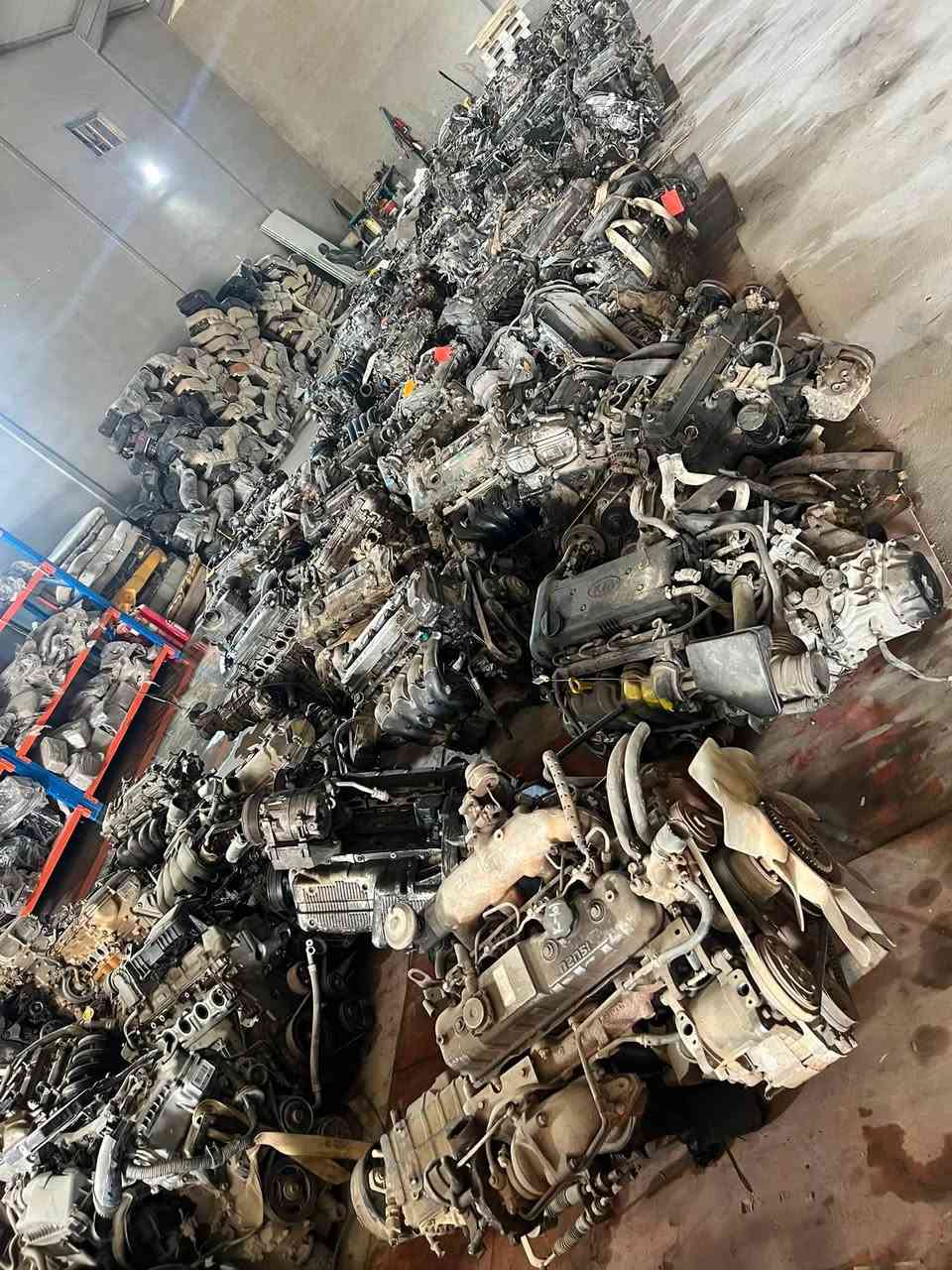 وصول 3 حاويات محركات وادوات 
يتوفر محركات كوية ويابانية حاوية باسعار تنافسية جملة جملة 
وكصات سيارات وادوات سيارات جملة 
العنوان ديالى بعقوبة ام العظام شركة الصاج

هاتف ☎️ ‭***********‬☎️
—————————————-
هاتف ☎️ ‭***********‬☎️
