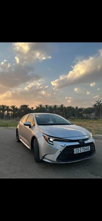للبيع كورلا هايبرد موديل 2023  مكينه 1800 المرغوب مواصفات LE رادارات ج...