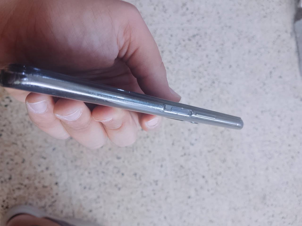 Y9a
جهاز حيل نضيف للبيع مبدل شاشة اصلية مال تفصيخ 

سعرة 85 الف ،***********
