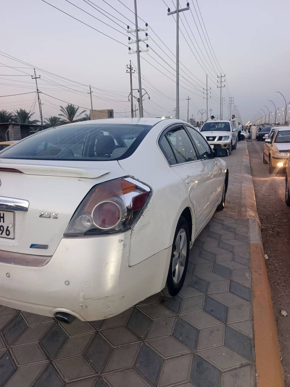 نسيان التيما موديل ٢٠١٠ خليجيه بيه صبغ قطعتين ونص مكينه كير بشرط عنواني بعقوبة بيع امرواس  
 ***********
