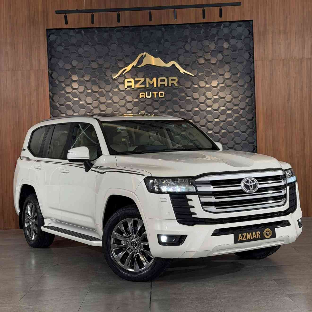 لاندكروز GXR • ٢٠٢٢ • ٣٩ الف