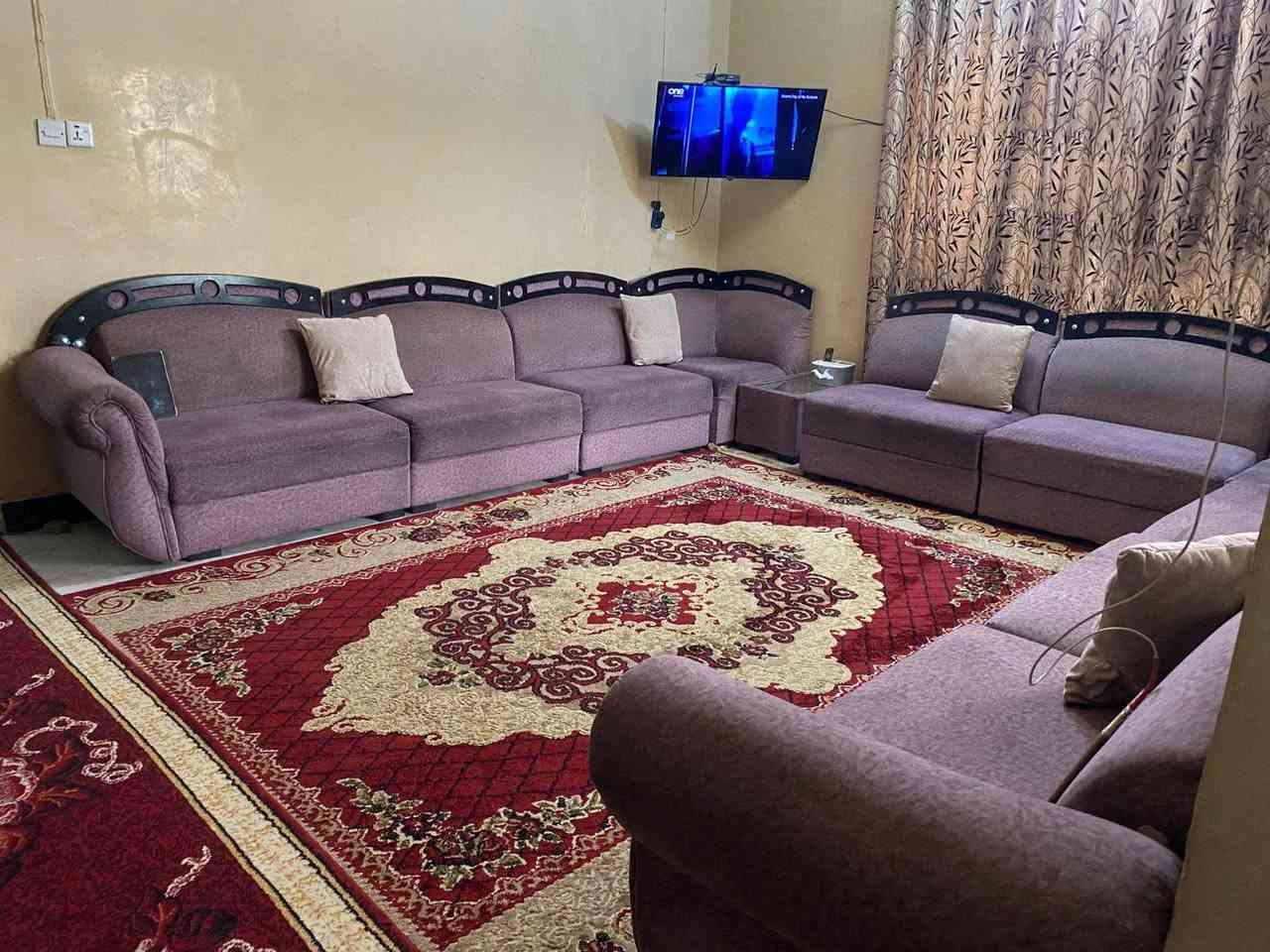 دار للبيع بمساحة 375 م في منطقة العروبة الواجهه 15 م
بيع العقار كامل او نصفه.....
الدار يباع بسعر عرصة
*********** مكتب المحنه
