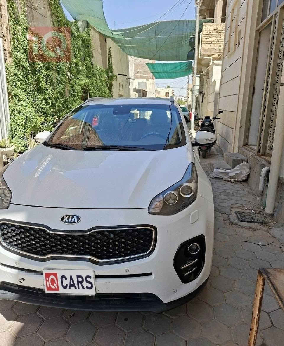 السلام عليكم
كيا سبورتج 
٢٠١٨ خليجي 
مكفوله 
مواصفات 
بصمه 
اشاير بالمري 
مري شفط 
المرايه تعتيم 
حساسات امامي خلفي 
زراكات لايت 
لايت زنون ثلجي 
رقم بغداد 
تخم تاير جديد 
سعر 174 وبيه مجال 
رقم ***********
