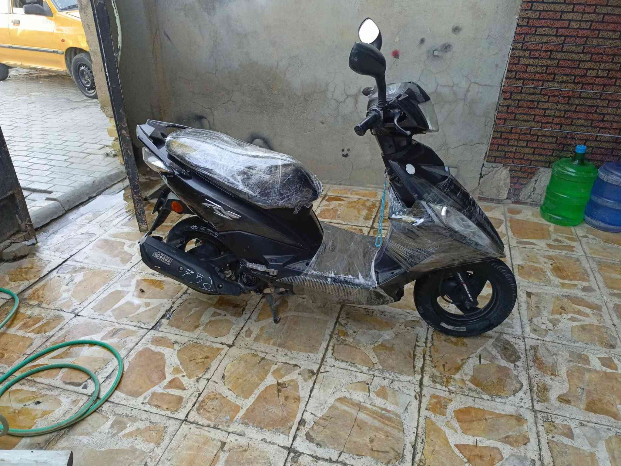 اماكس مضلع حديث نوزل دراجه جديده وما بيها نقص من طول للطول شغاله شاير سكنات لايت عالي نصي دشبول بك لايت شلعه معدل مكينه خرسه بوشه 49 كفاله نضوح تبخير تنقيص كفرات داخل وخارج ختم واحد ويا المكينه سعر 600 وبل عافيه عل يتخذها مكاني الحسينيه مال راشديه بغداد ***********
