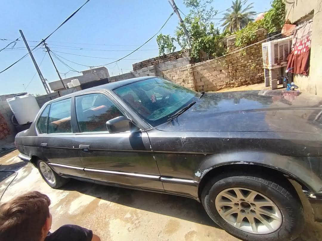 السلام عليكم بيئم للبيع 91 مكينه وكير مكفولات 
السياره جاهزه مكان كربلاء حي العامل 
الرقم ***********
السعر 40وبيه مجال
