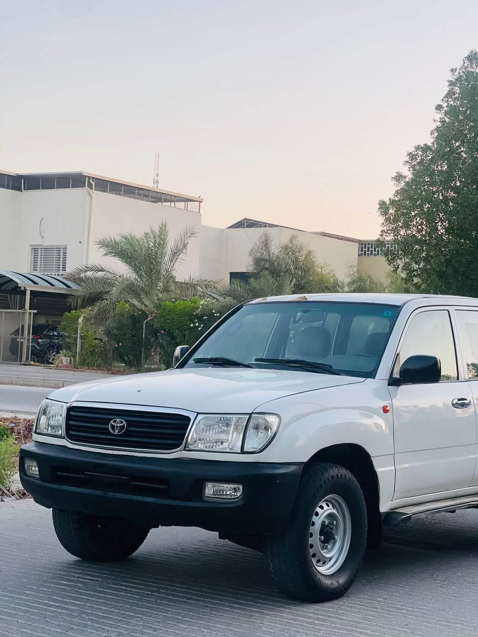 لاندكروز مونيكا 2002 كير عادي رقم جديد سنويه لل31
تحويل مباشر . ٦ سلندر محرك كير نظاف كلش 
مصبوغه كفاله من كص وشواصي الشراي يخابرني وبي خير ويدلل 
السعر 98 بيها مجال بسيط للشراي 
للاستفسار *********** النجف, العراق
