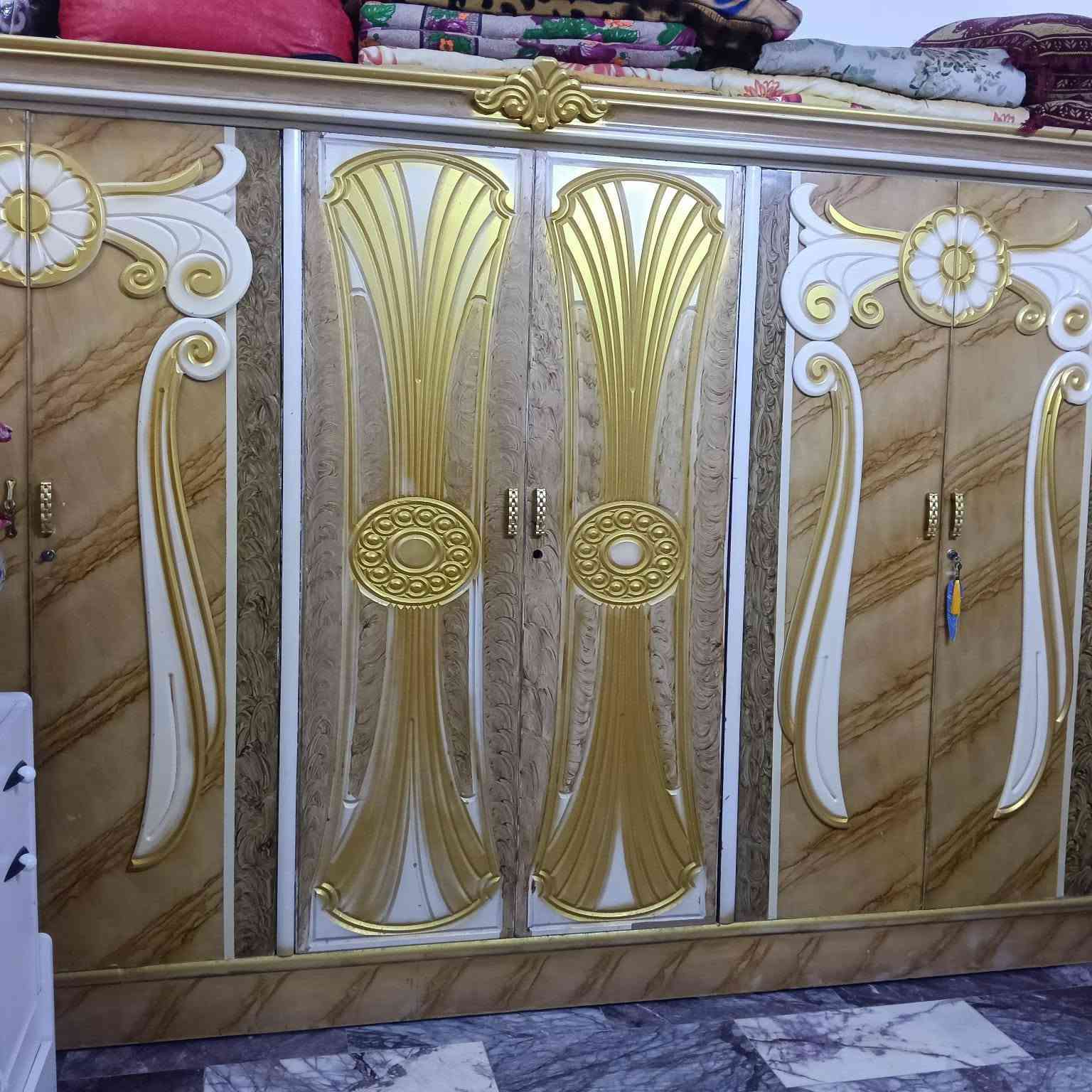 غرفة للبيع