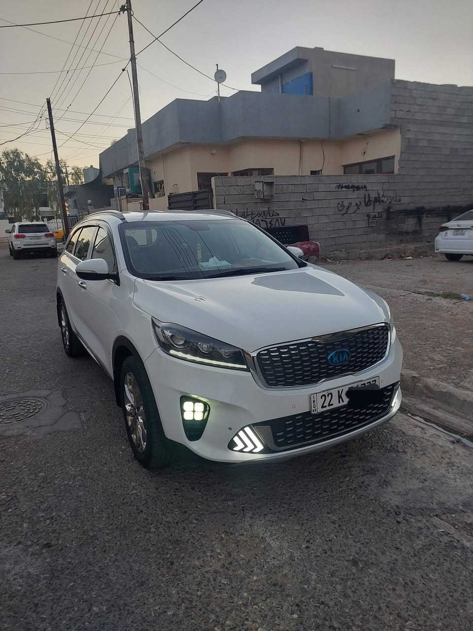 للبيع كيا سورينتو ابيض ضلجي موديل ٢٠٢٠ خليجي مكينة ٦ سلندر سياره ماشي ٨٧ ألف فول موصفات بس بدون بانوراما سياره بدون صبغ حتى دعاميات شرط بيه بيه ثلاث مكانات سحب خمس سانتيم مو اكثر بيه بصمتين مال شركة رقم وسنويه جديد سعر ٢٥٠ بيه مجال مكان سياره كركوك ***********
