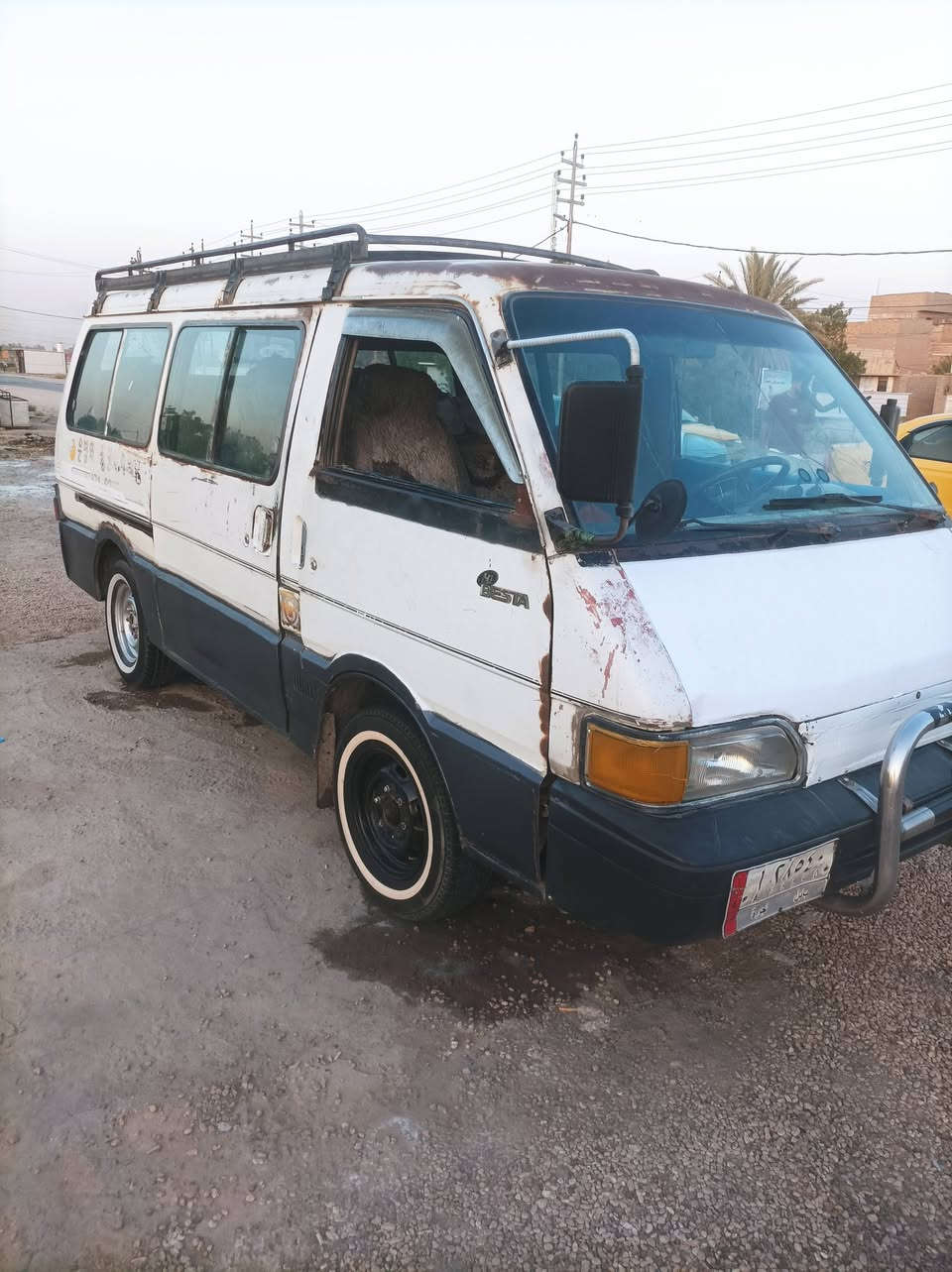 السلام عليكم كيا بسته للبيع موديل 93 السياره بلاديه كهربائيات كلها شغاله كير اكسل خير من الله مكينه بيها خيط تبخر الاتصال ***********

