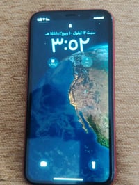آيفون XR ٦٤ • بطارية ٧٦٪ • مكفول سنة