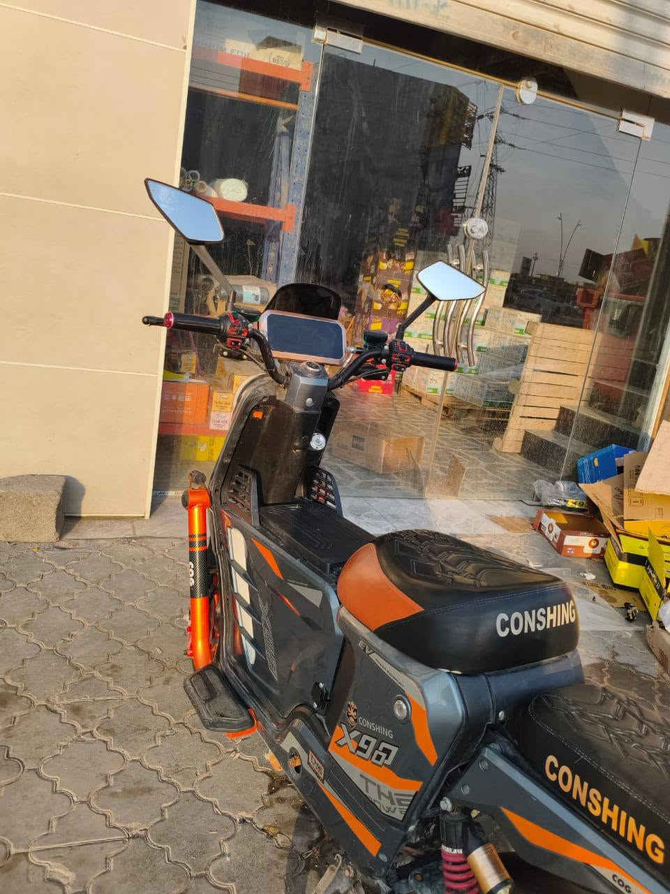 سلام عليكم
دراجه شحن x900 للبيع دراجه نضيفه مابيه اي عيب 
بطارياته مابيهن شيء نضيفات كلش بس البصمه مالته واكفه وشغلته كلش سهله
السعر 400وبيه مجال حك الجيه 
مكاني البصره الجزيره قريب على نزلت الجباسي 
رقمي ***********
