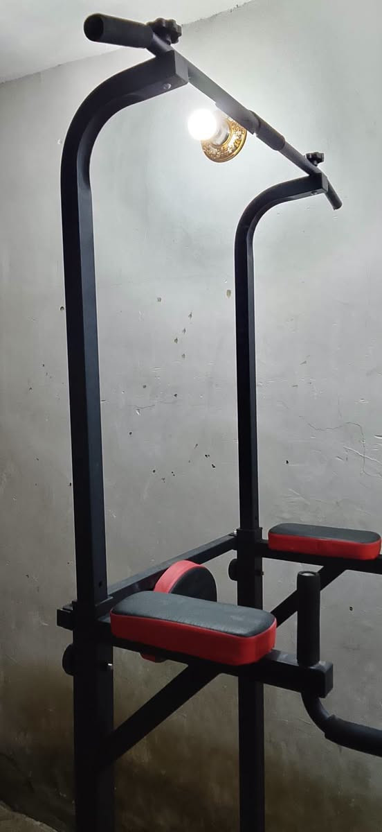 جهاز عقلة وتمارين بطن رفع ساق وبرليك تمارين تراي واسفل الصدر وشناو متقابل العنوان بغداد السعر 125 ألف سعر قفل مع شد الجهاز وتوصيل لأي مكان بغداد للشراي مراسلة الصفحة او الاتصال على الرقم ***********
