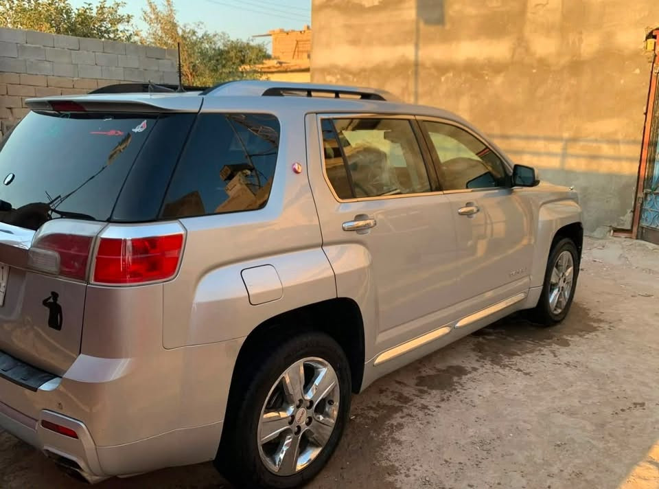 جمسي تيران دنلي ٢٠١٣ فول مواصفات سعر مناسب واخو البلاش بيع مستعجل 88 ورقة
وارد امريكي حادثها جاملغ وبنيد وهنا بالعراق نضرب الجاملغ الثاني يعني تلث قطع والباقي كفاله الي يدور سيارة سفر واقتصادية بالداخل وعائليه بسعر مناسب

السيارة سته سلندر 
حساسات امامي خلفي
رادراات مانع اصطدام 
تحديد مسار 
كشنات جلد تدفئه وتبريد 
مري كهرباء وقلاب
سلايد 
نقطة عمياء 
بك لايت لد والامامي عدسه 
ويل كروم 
سستم سماعات بايونير 
شاشة لمس 
وبيها هــواي مواصفات والسيارة كلها مختمه دنلي
 جاهز لتحويل ثاني يوم 
مكانها البصرة / قضاء القرنة
السعر 88 ورقه قفل 
***********
