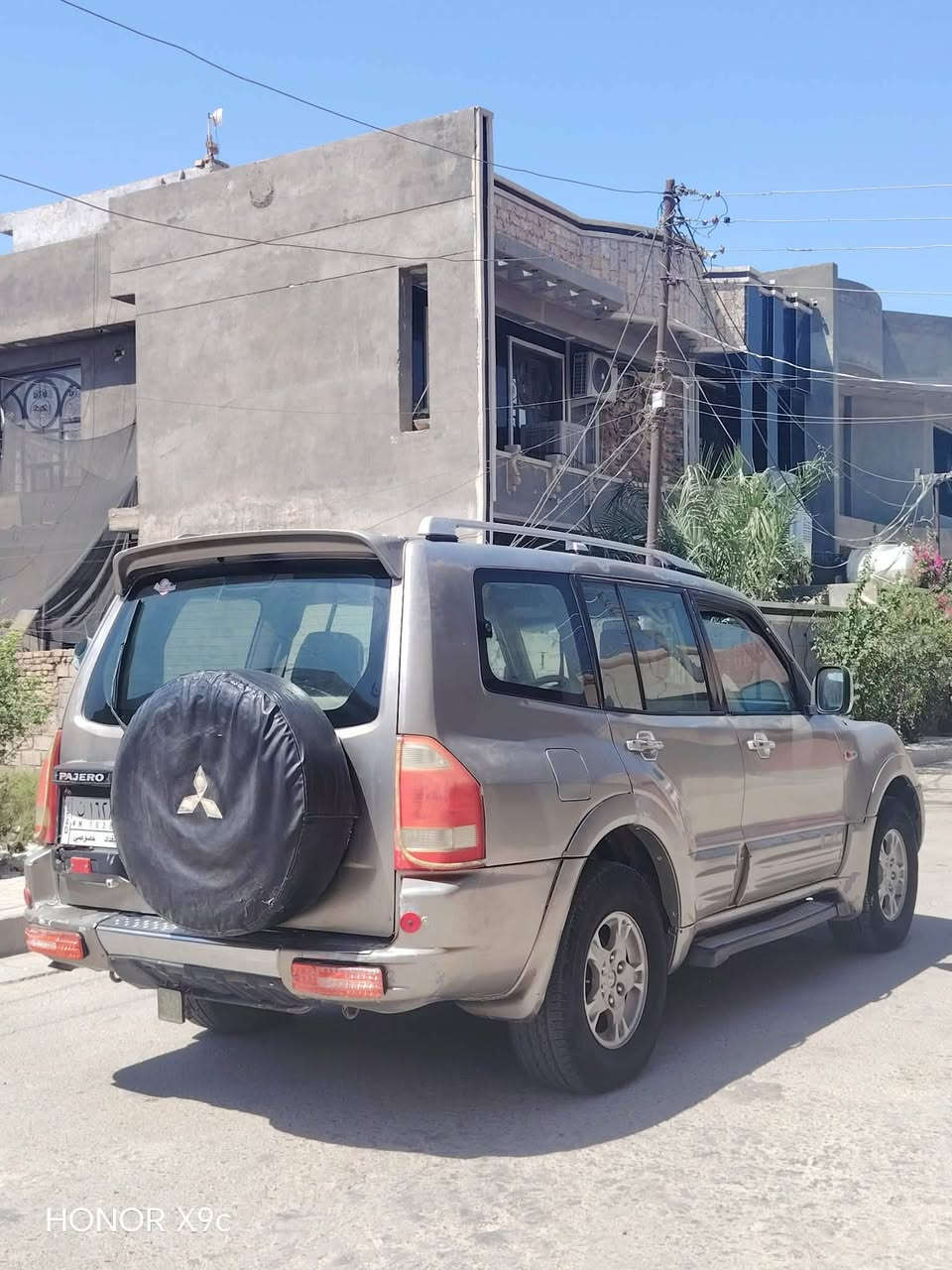 سلام عليكم للبيع باجيرو موديل 2002 رقم بغداد بسمي سياره صبغ حزام بيه جراد كير مكينه صدر تبريد مكفولات تخم تاير مكينه ٣٠٠٠ ٦ سلندر ٧ راكب تبريد ٣ قطع  سياره جاهزه سعره ٦٥ بيه مجاا قليل مكاني بغداد محموديه رقم ***********
