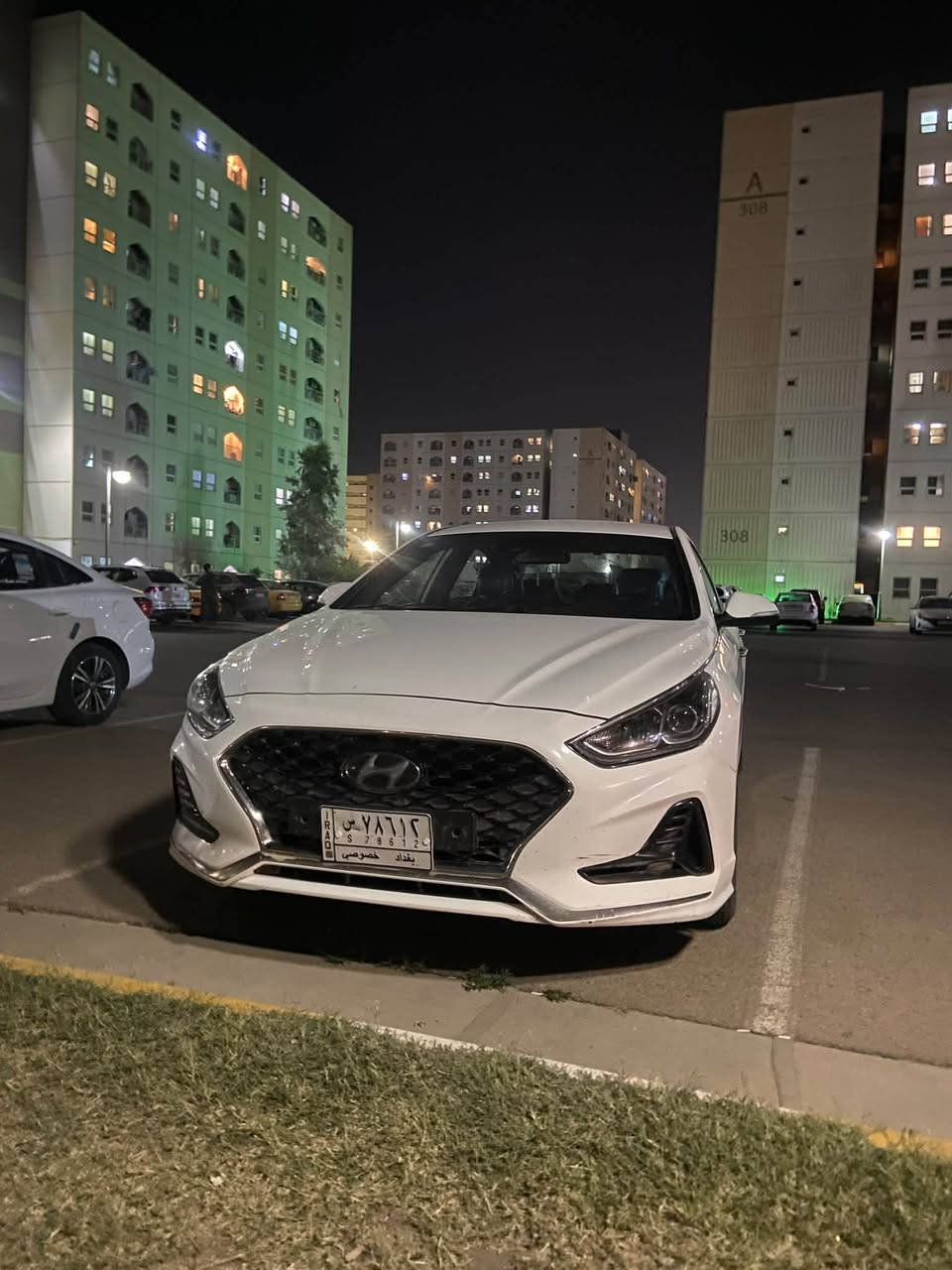 السلام عليكم
سوناتا 2021 وارد كوري غاز اصل ماشية 175الف رقم بغداد معوقين وصاحبها موجود ابغداد سنويتها تسقط 2028. 
رقم التواصل *********** موجود واتساب واتصال خط 

مواصفاتها 

بصمة 

تحكم ستيرن جهتين 

رادار

 مثبت سرعة 

تحديد مسار 

قيادة ذاتية 

حساسات خلفية

شاشة بلادي الجبيرة 

بلوتوث

آبل كاربلاي 

مري شفط

اشاير مري 

كشن تدفئة السايق والصدر 

كشن تبريد السايق
 
كشن كهرباء السايق 

ستيرن تدفئة 

لايت زنون 

نهاري Led
Auto hold
جنطة ذكية 

سايد بريك دكمة 

كامرة خلفية
