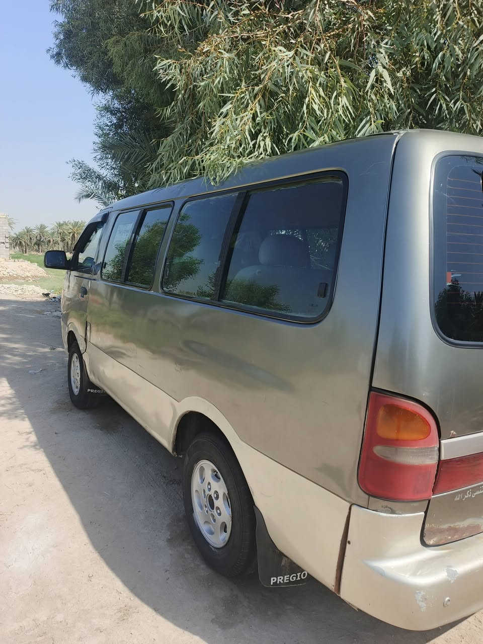 عليكم كيا بريجو للبيع مديل 2000 اصل سياحي السياره جاهزه من مكينه وكير واكسل وكهربائيات كله شغاله وتخم تاير وحداديه امامي خلفي السياره رقم نجف انكليزي سنويه ل31 مصفره هئيه وغرامات السياره شواصي 3 شركه واحد معمر الامامي صفحه العبري تعمير درجه اولى السياره كشنات جلد بلادي السعر 82 وبيه مجال الاستفسار خاص او اتصال ***********
