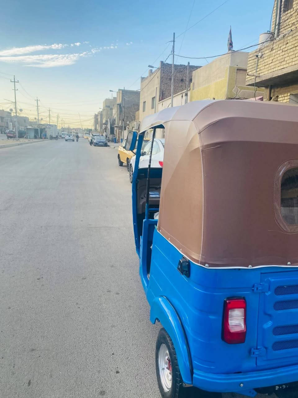سلام عليكم تكتك للبيع موديل 20 أوراق المصطفى اصلية مكفولة كير واكسن كهربائيات كلها شغالة وجديدة مكلف بل نشر عنوان مدينة صدر هذا رقم صاحبهة ***********
