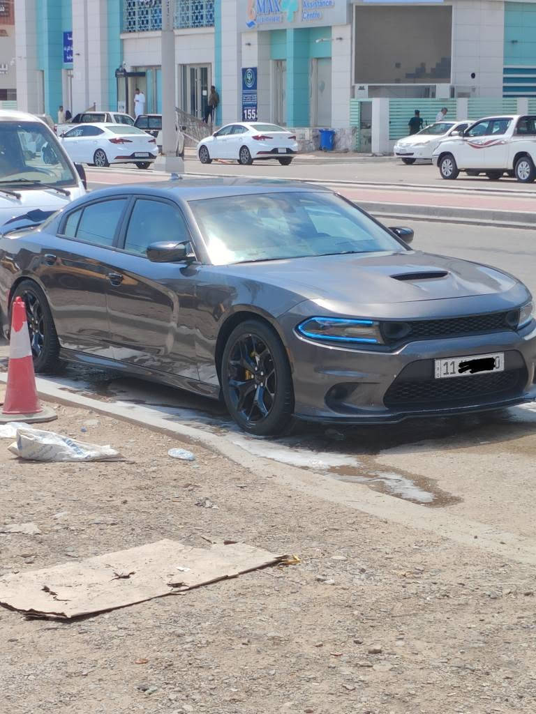 دوج جارجر فئة GT مديل 2019 سوبر تراك باك
اللون: رمادي 
بيها 3 قطع صبغ جاملق وبنيد اثر حادث امريكا وباب العبري اثر شخط مو ضربه مع العلم الايربكات كله سليمه
سعة المحرك :3600
ماشية 115
مواصفات شاشة كبيره 
السياره استخدام شخصي 
السعر 225 او مراوس حسب القناعة
للاستفسار *********** او تواصل واتساب *********** البصرة, العراق
