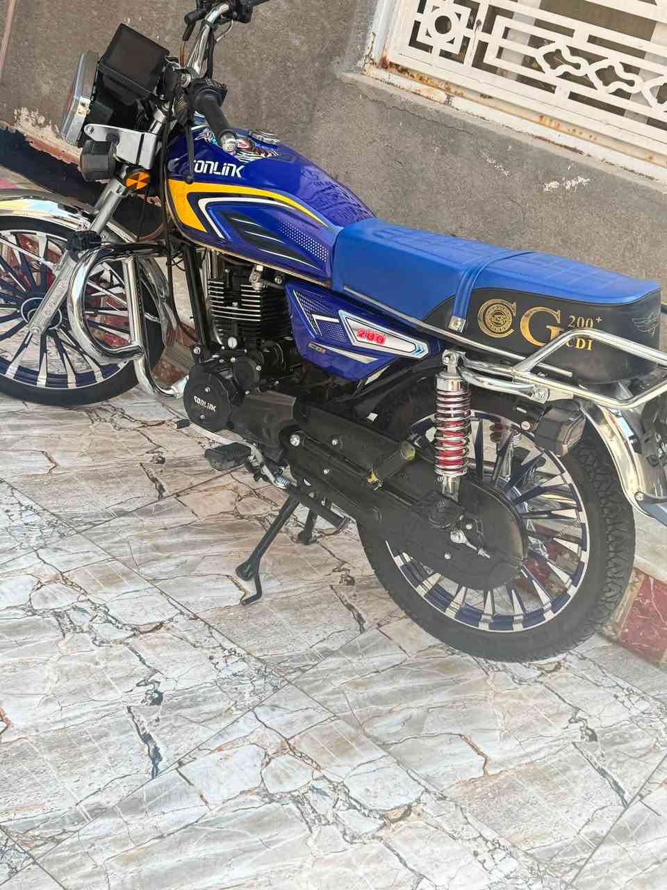 سعر 800 
سافان 2025 برغي ما مفتوح بيه جاهزه ستعمال قليل بدون اوراق بيع مستعجل ناصريه مركز***********
