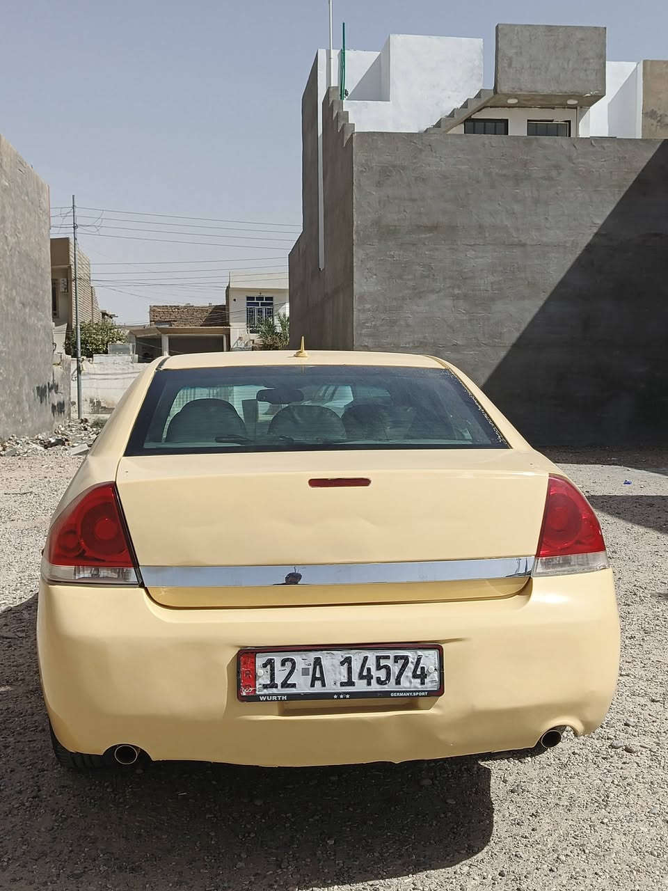 للبيع سياره امبالا شوفر لايت مديل ٢٠١١ رقم انكليزي جديد
‏مواصفات LE 
‏• كير ومكينه مكفولات قبل شهر شديتهن 
‏• كشنات تدفئه 
‏• تحكم استيرن 
‏• تخم تاير جديد 
‏• صبغه السياره حراري قبل يومين طلعت 
‏• حداديه كلها جديده امامي خلفي 
‏• شاشه جديده 
‏• باتري جديد 
‏• مراوح مال ٣٦٠٠ جدد 
‏• بجم امامي كله جديد شبابيك ولايتات ودعاميه وبراكيت 
‏• ضفيره وقاعده فيوز كله جديد 
‏• قاعده فيول بام جديده 
‏• خطها سامراء - بغداد 
‏
‏عازيها شخص مرتب يصعدها توكل بيها ع باب الله 
‏
‏اي استفسار اتصل ***********
